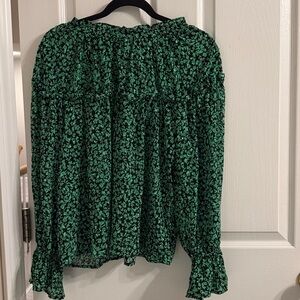 Who What Wear Green and Black Floral Ruffle-Neck Blouse